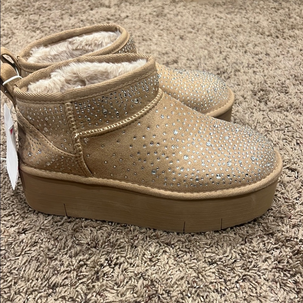 Women's Tan Platform Ankle Boots - Picture 4 of 5